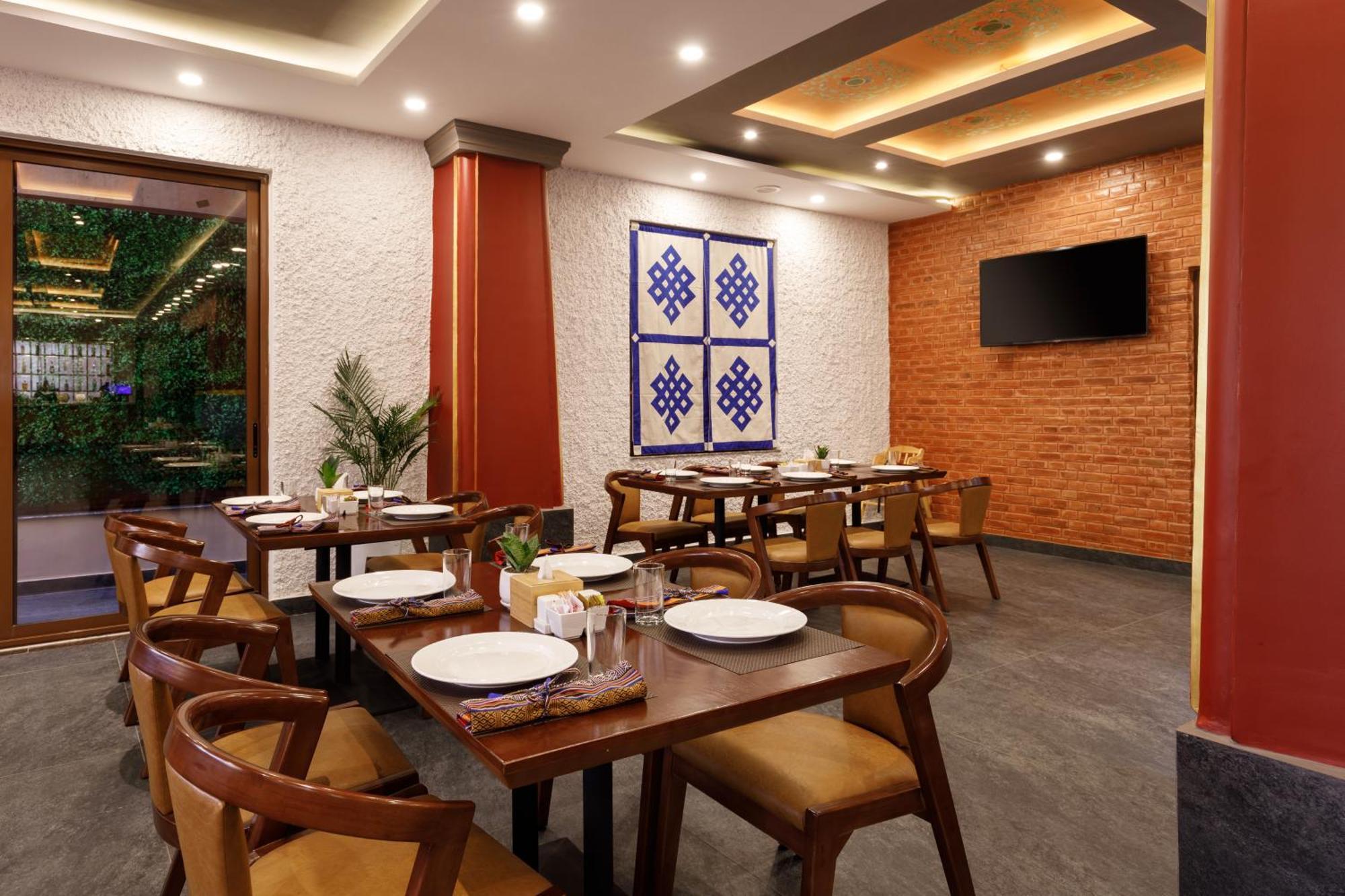 Atisha Hotel Kathmandu Buitenkant foto